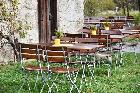 Primary Considerations When Choosing Restaurant Furniture