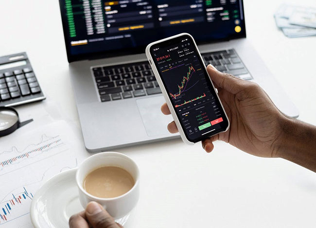 How can you trade CFDs?