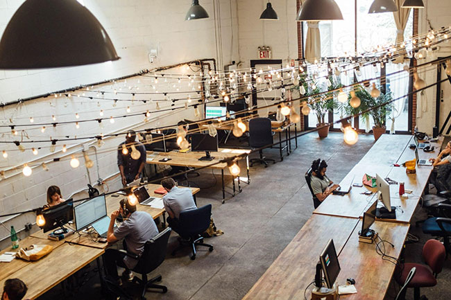 4 Reasons Why Working in a Coworking Space is Better Than Working at Home